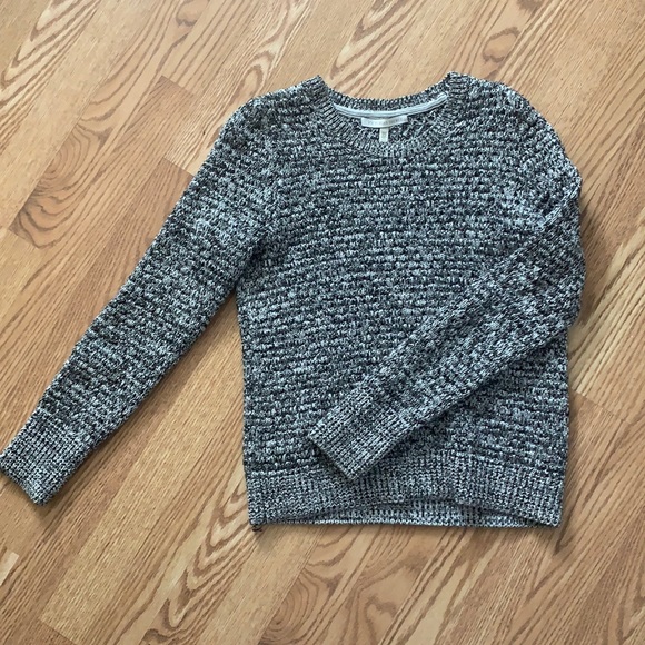 Victoria's Secret Sweaters - Absolutely beautiful Victoria’s secrets sweater.